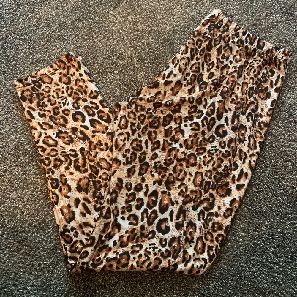 New XL Cheetah Leggings - Picture 1 of 1